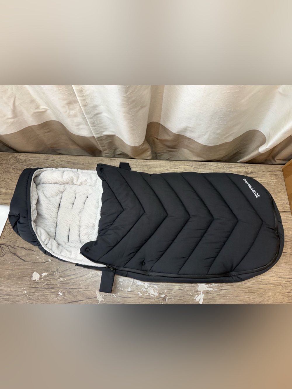 UPPA BABY Uppababy cozy ganoosh footmuff in Jake Black Charcoal